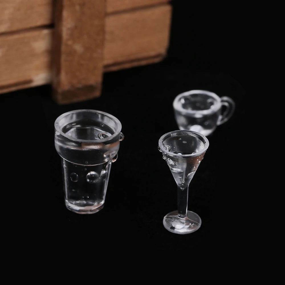 Dollhouse Transparent  Glassware Set– 17-Piece Set