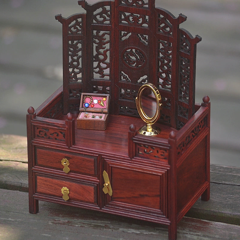 Chinese Ancient Style Miniature Dollhouse Accessories – Porcelain Vases, Vintage Clock, Phonograph & More