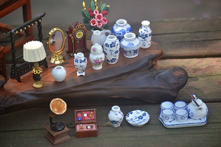 Chinese Ancient Style Miniature Dollhouse Accessories – Porcelain Vases, Vintage Clock, Phonograph & More