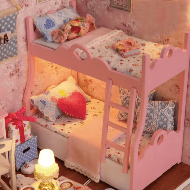 Kitten Mini Wooden Doll House