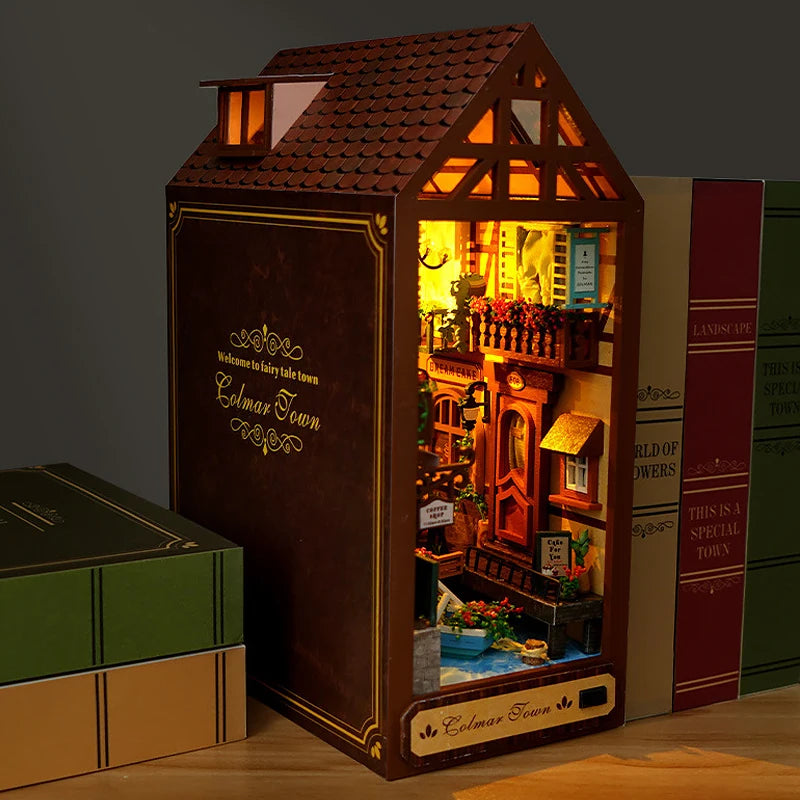 Colmar Town European-style - Book Nook