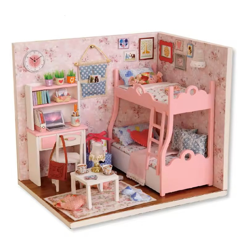 Kitten Mini Wooden Doll House