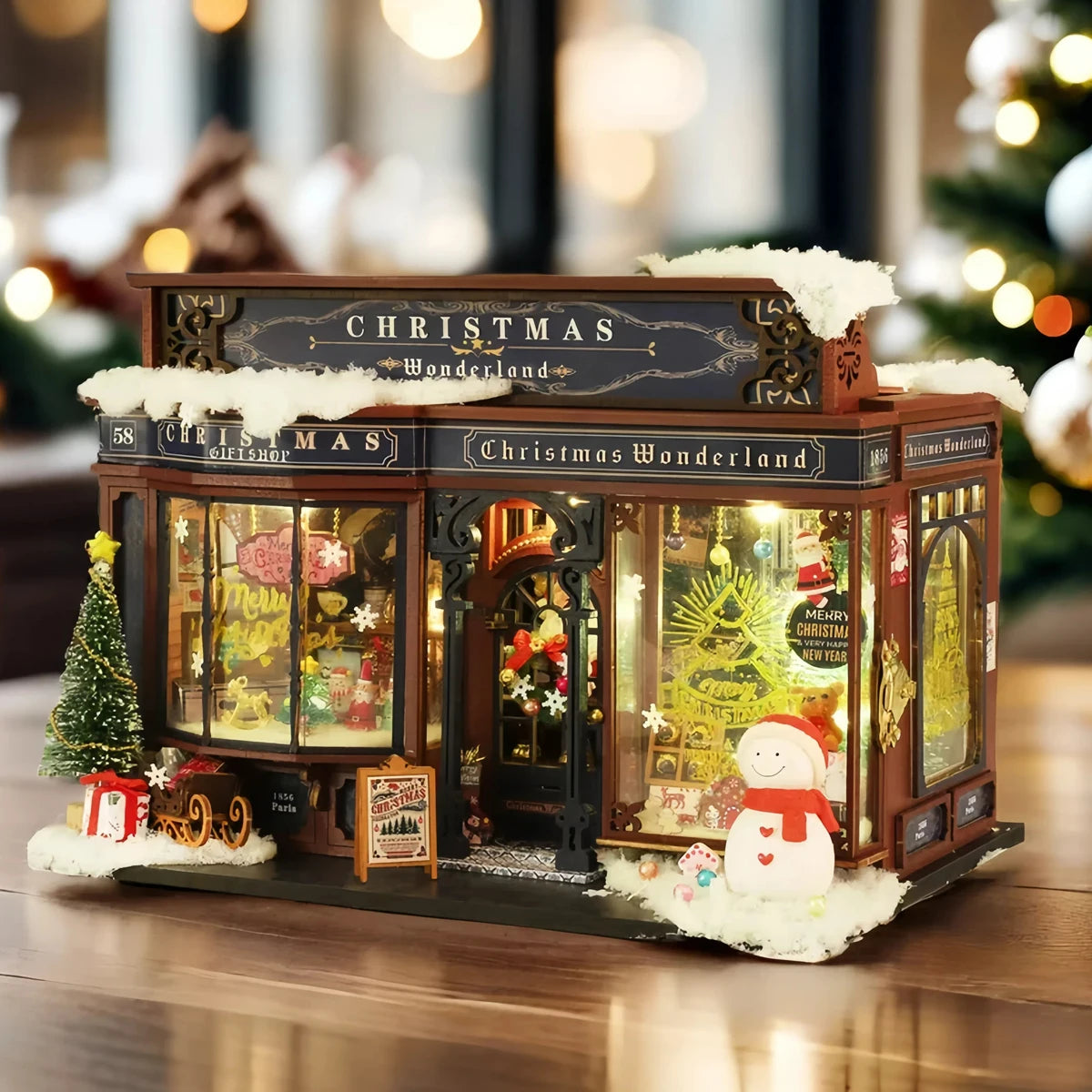 Christmas Wonderland Miniature House With Cover