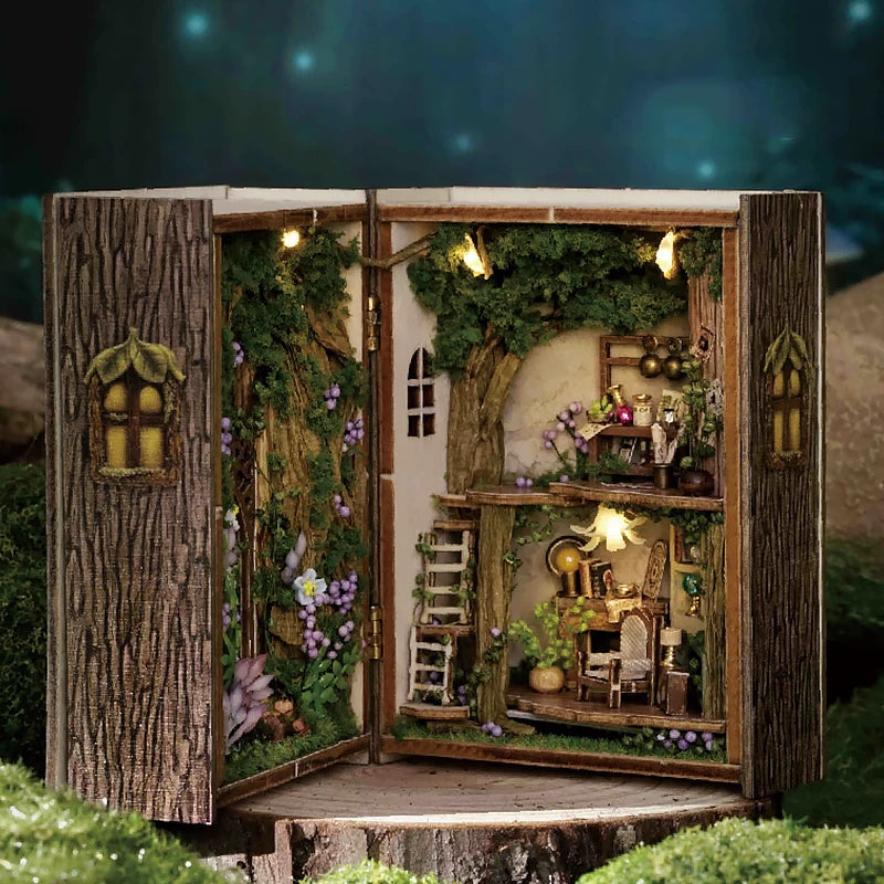 Forest Wooden Wonderland Book Nook