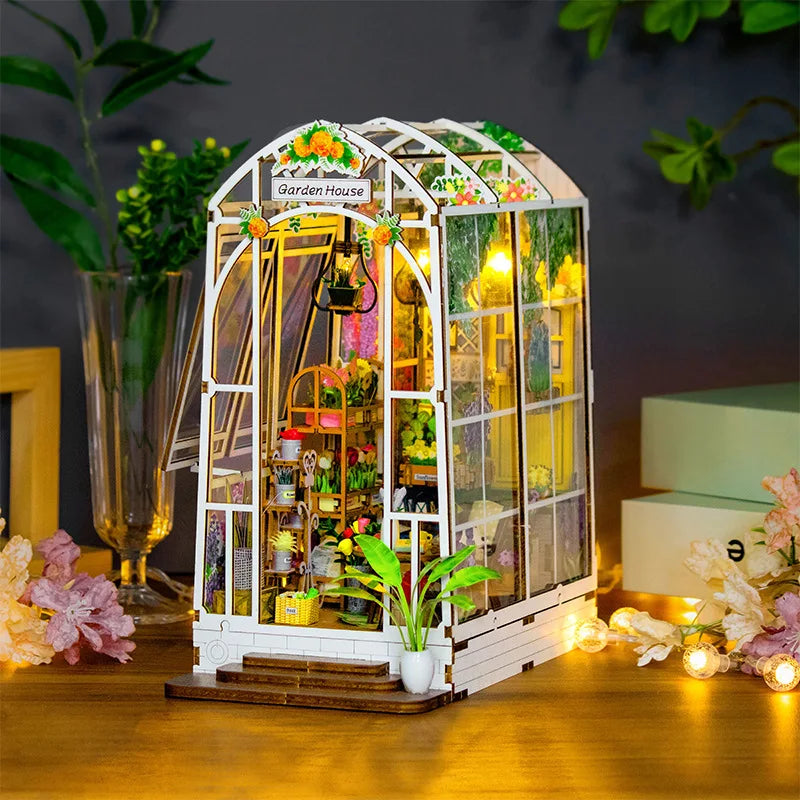 Garden House Book Nook with LED and Flowers and Accessories