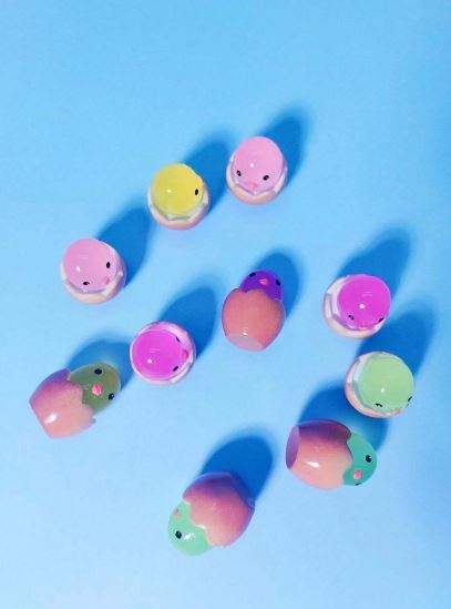 Mini Luminous Chick Figurines – Glow-in-the-Dark 20 Pcs