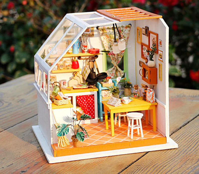 Kitchen Miniature Dollhouse Kit