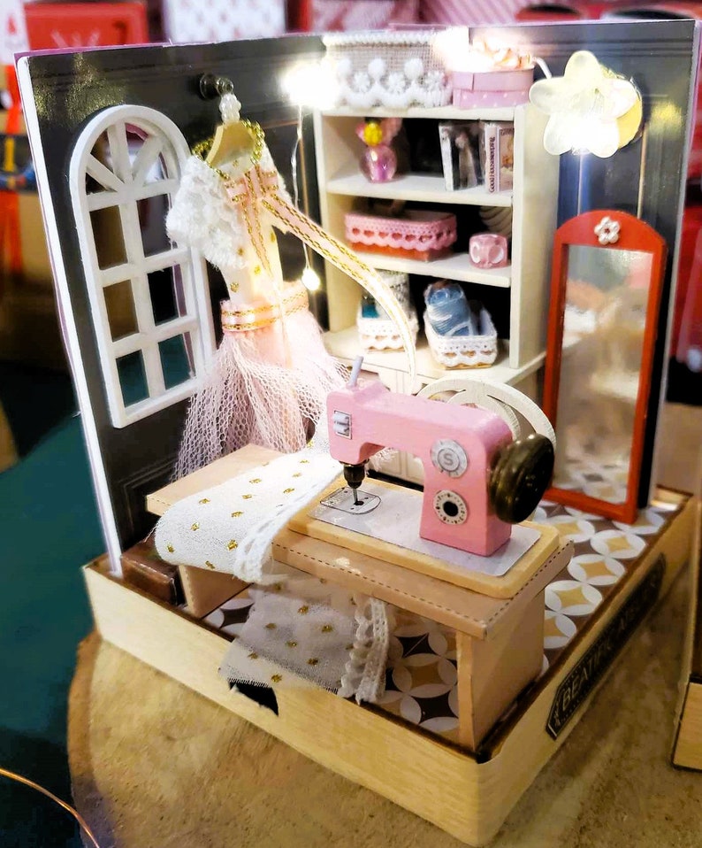 DIY Miniature Sewing Workshop Diorama