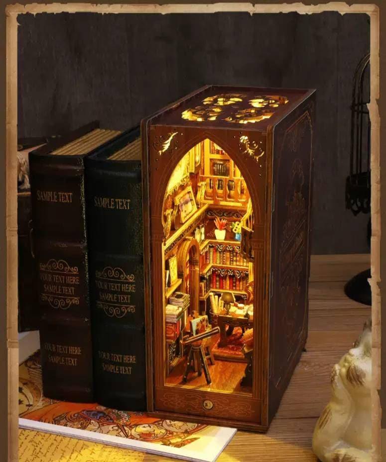 Medieval Library | Enchanting Bookshelf Insert